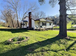 122 Bailey Rd, Fredericktown, PA 15333