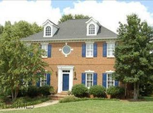 4009 Huntscroft Ln, Winston Salem, NC 27106