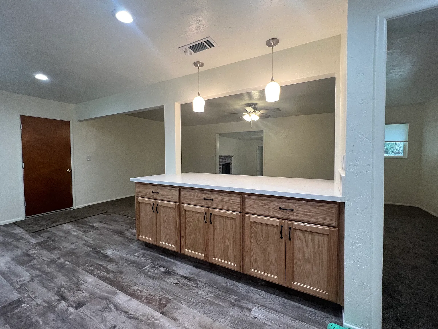 4 bed, 1813 sqft, $2,050 — Photo 1