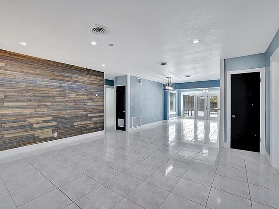 5th image of 3150 SW 23rd Court