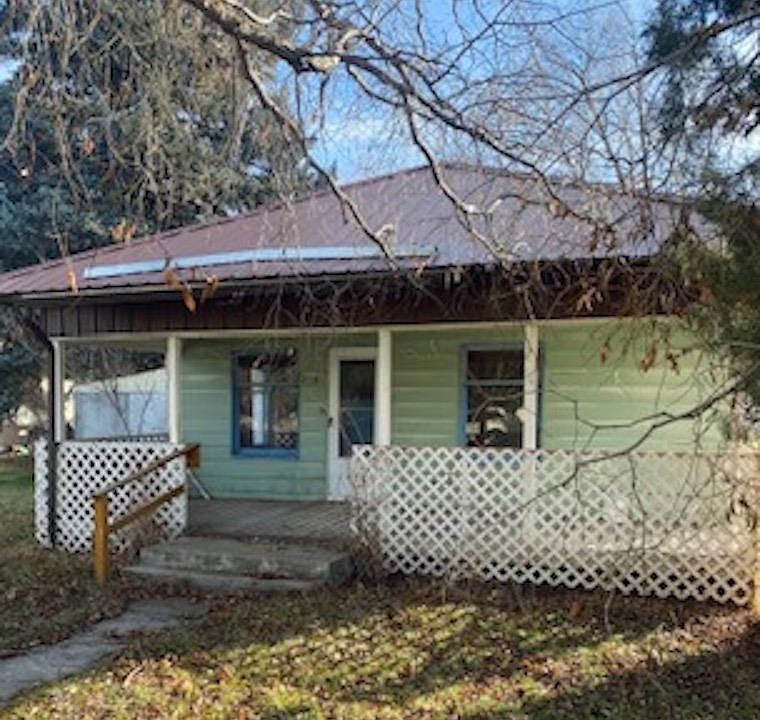 1st image of 210 Donahue Ave