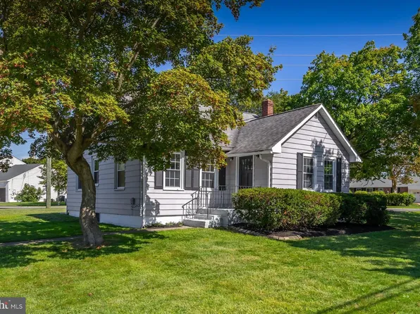 246 Harmony Rd, Gibbstown, NJ 08027