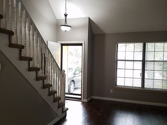 4th image of 306 W 132nd St