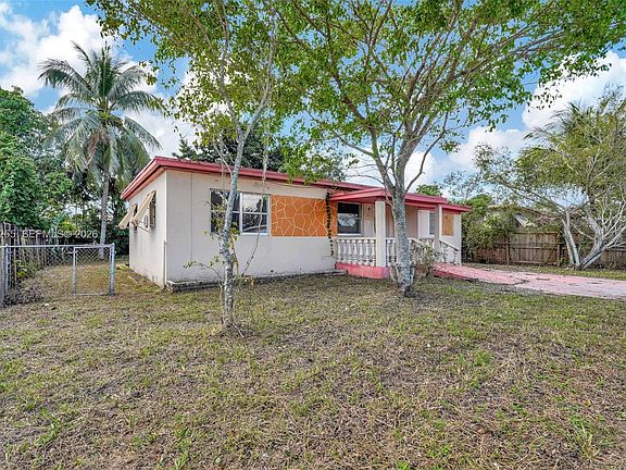 5th image of 1360 NW 117th St