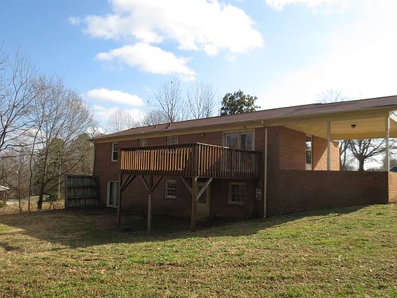 2nd image of 4003 Hillview Dr