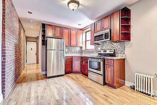 1st image of 164 Sherman Ave APT 55
