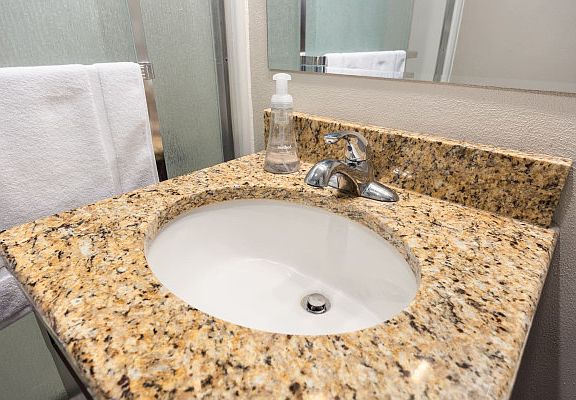 4th image of 1029 N University St APT 1A