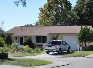 8747 Sterling Ln, Port Richey, FL 34668