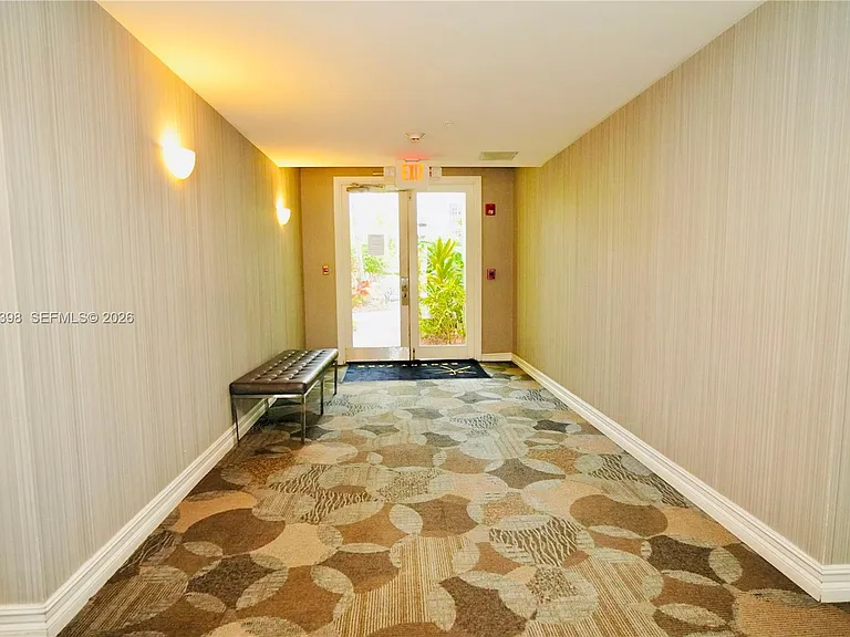 1900 Van Buren St #118B — Photo 17