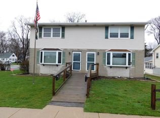 324 S 8th St, Chesterton, IN 46304