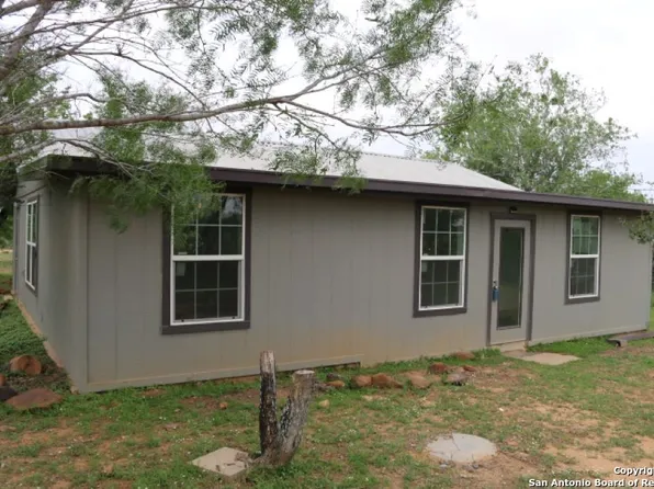 4916 FM 476, Poteet, TX 78065