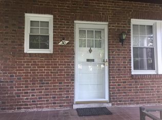 30 York Ct, Baltimore, MD 21218