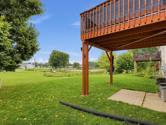 3rd image of 507 Trailside Dr