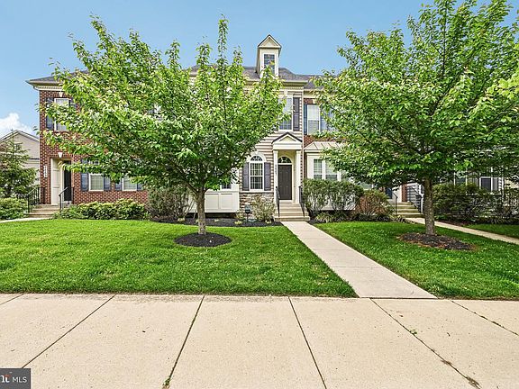 3rd image of 9667 Ethan Ridge Dr