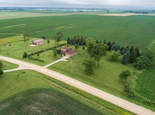 2946 Stone Rd, Springville, IA 52336