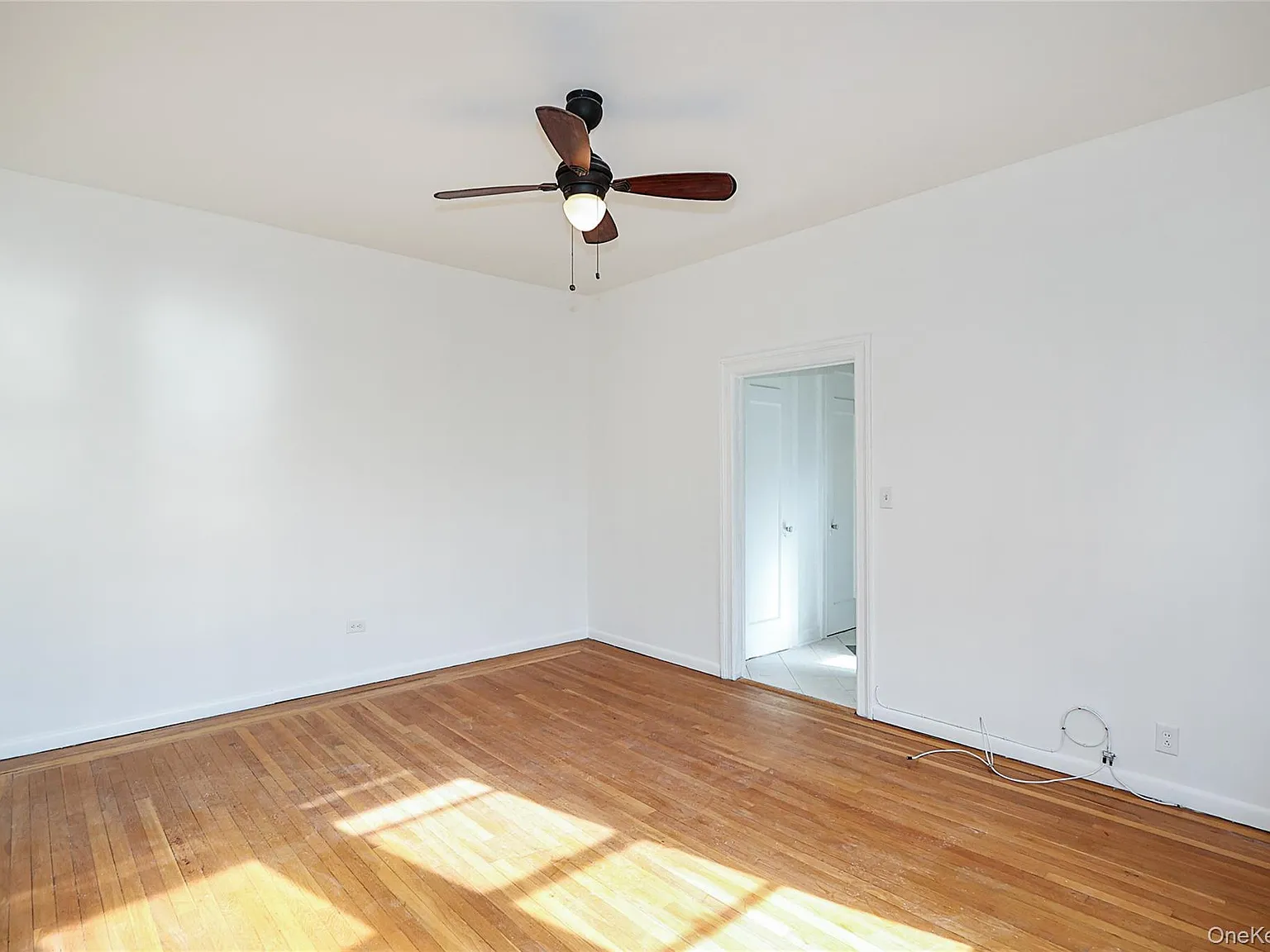2 bed, 1000 sqft, $2,700 — Photo 4
