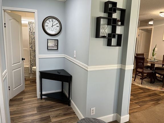 4th image of 226 Dordrecht St #1138