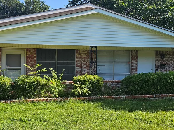 608 Arbor Ln, Lancaster, TX 75134
