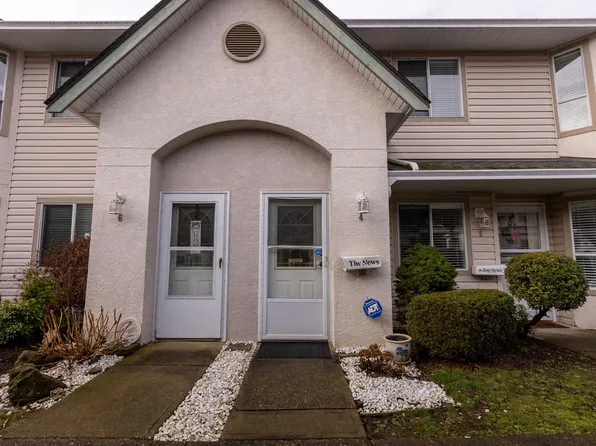 3380 Gladwin Rd #4, Abbotsford, BC V2S 7G1