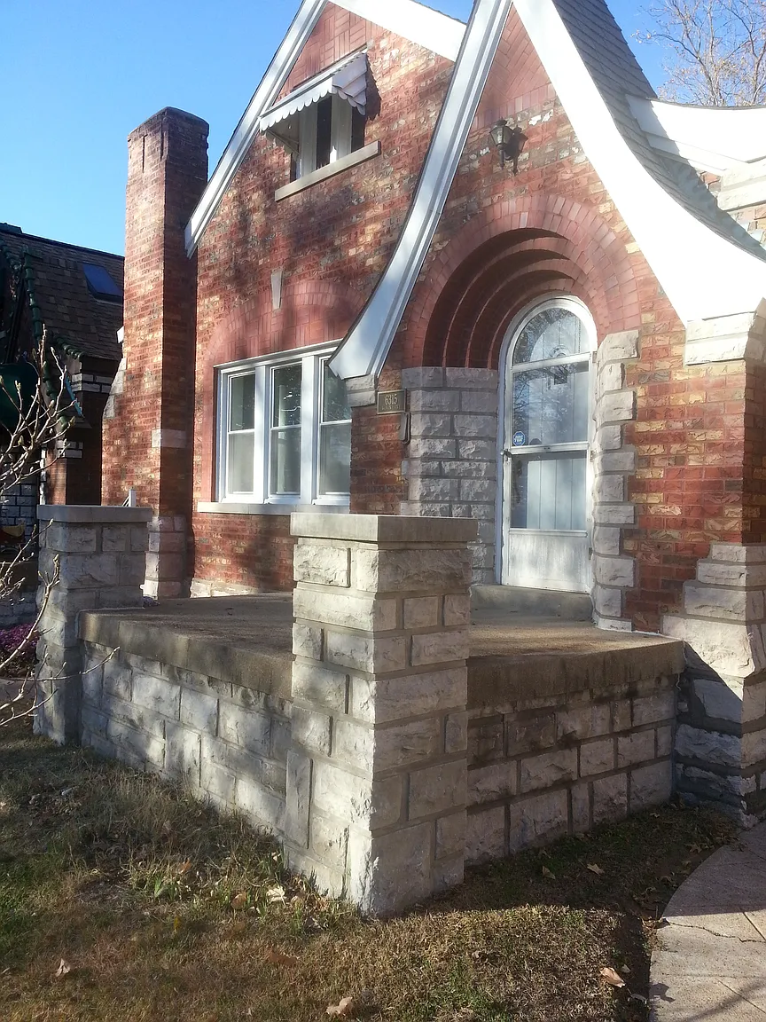 6315 Winona Ave photo 1
