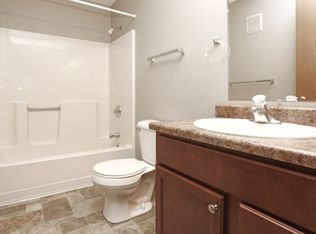 Cleveland Heights Apartments, Sioux Falls, SD 57103