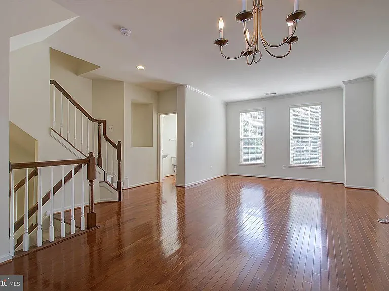 22648 Vienna Green Ter — Photo 6