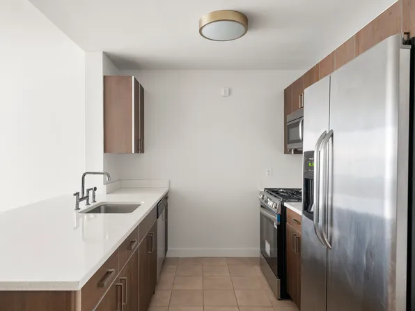 64 East 111th Street image 9 of 15