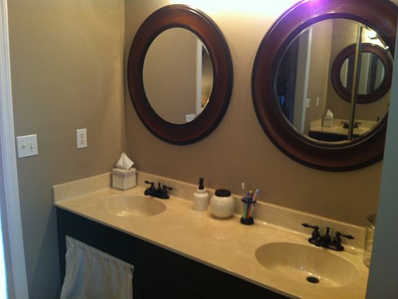 Master bathroom 