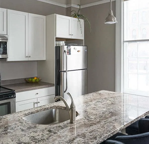 300 Alexander Apartments — Photo 4