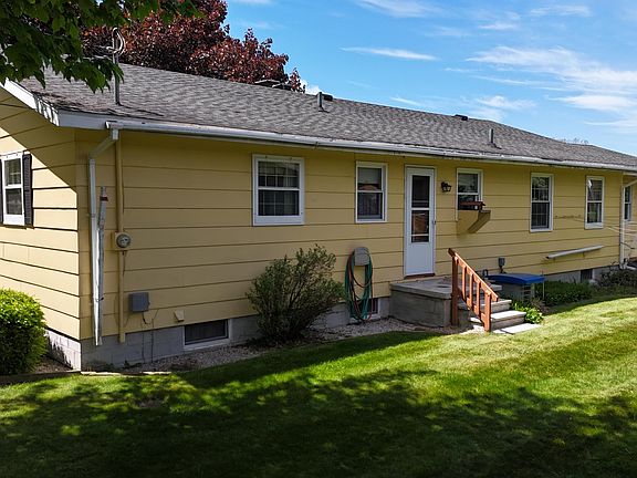3rd image of 597 Birch St