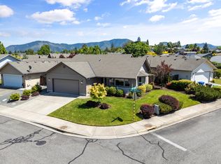 1439 Andy Griffith Dr, Grants Pass, OR 97527