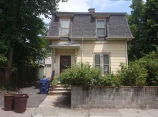 2 Lamartine Pl, Jamaica Plain, MA 02130