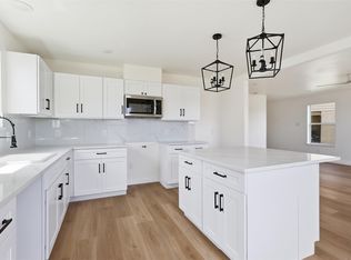 915 Redcrest Springs Ct, Houston, TX 77073