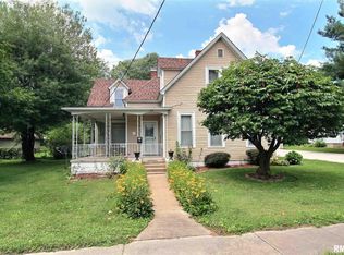 219 N Carrollton St, White Hall, IL 62092
