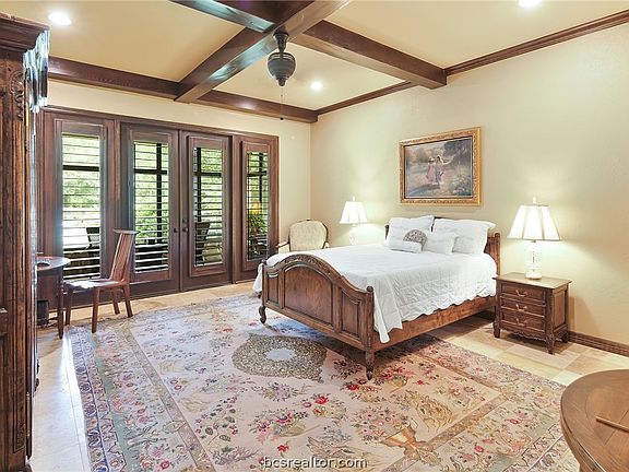 5th image of 17485 Creek Crossing Ct