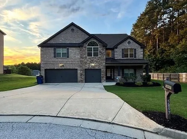 5897 Cliftondale Dr, Atlanta, GA 30349