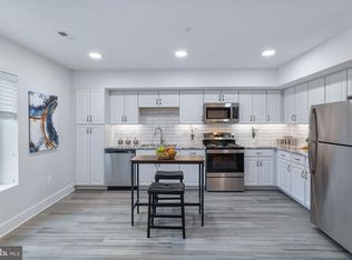 19510 Village Walk Dr UNIT 2-105, Montgomery Village, MD 20886