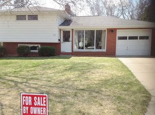 2374 Hawthorne Pl, Green Bay, WI 54301