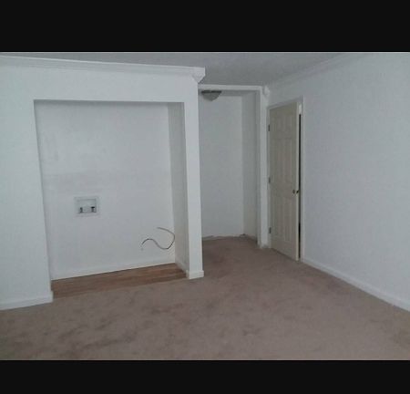 2nd image of 735 Sugar Valley Rd APT B