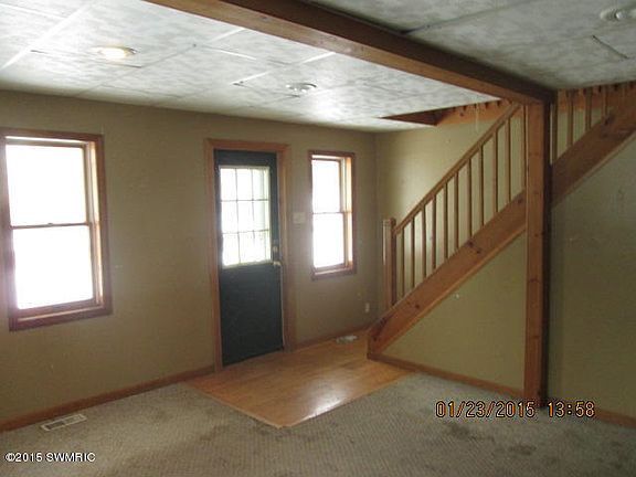 2nd image of 210 N Park St