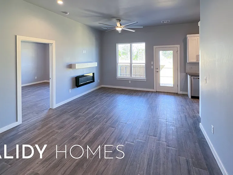 428 Remington Ave — Photo 5