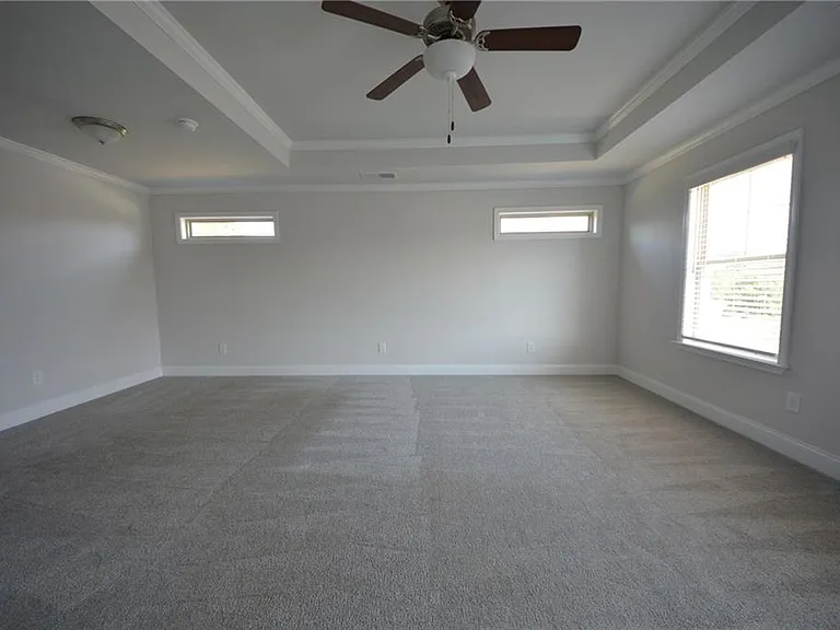 547 Hellen Valley Dr — Photo 35