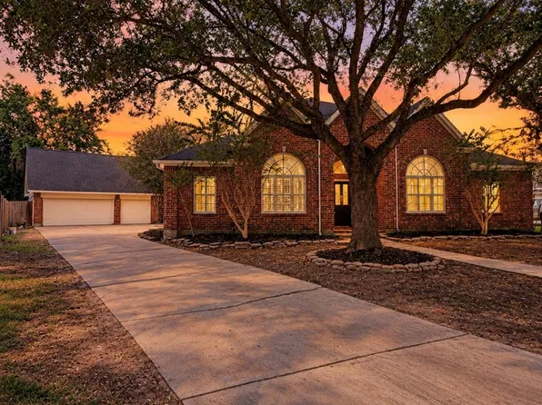 20434 Long Cypress Dr, Spring, TX 77388