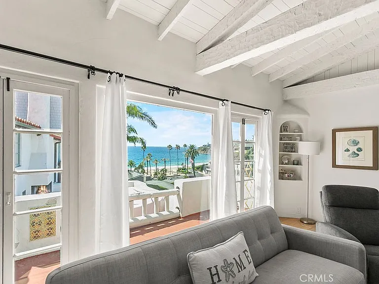 52 Emerald Bay — Photo 8