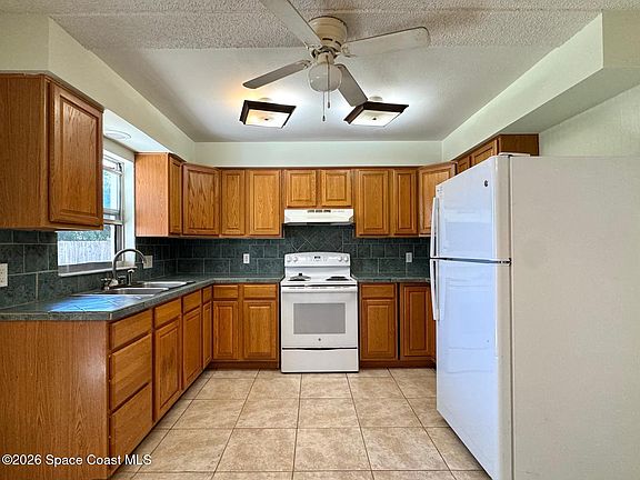 4th image of 518 Sylvia Rd