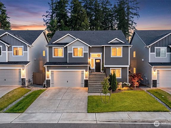 2nd image of 816 163rd Street Ct E