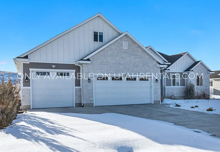 693 Spruce Way — Photo 34