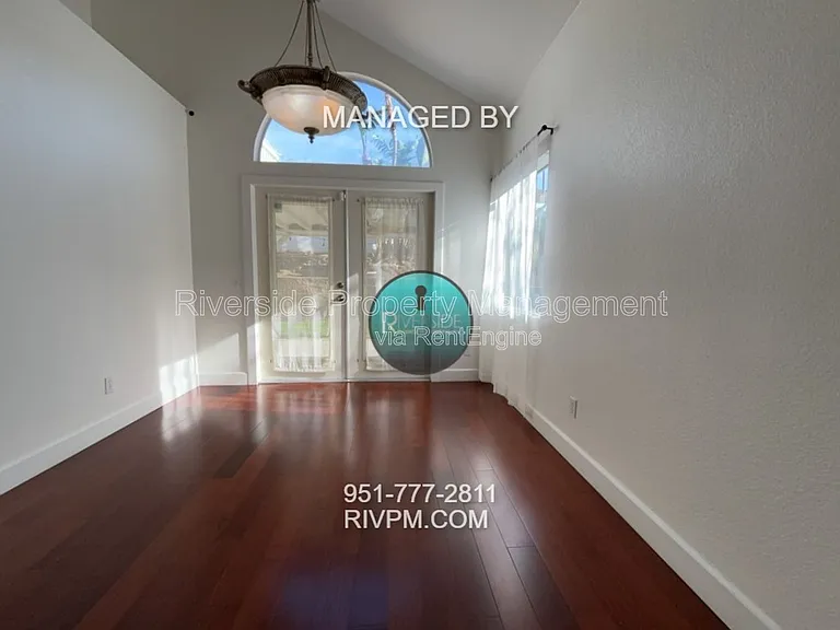 21498 Townsendia Ave — Photo 7