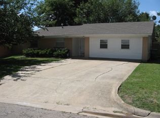 612 Neptune Dr, Denton, TX 76209