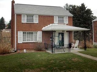 136 Macfarlane Dr, Pittsburgh, PA 15235